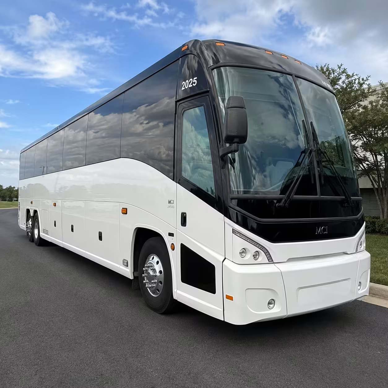 buckeye employee shuttle buses for industrial parks and warehouses