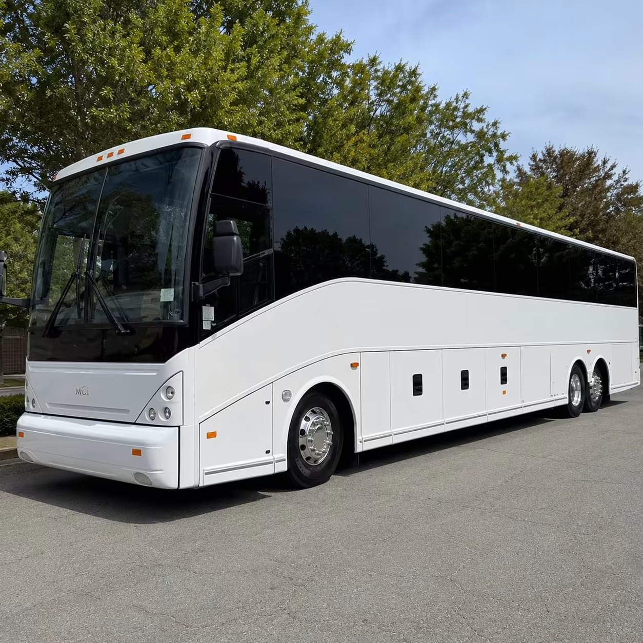 remote parking shuttle buses for buckeye worksites